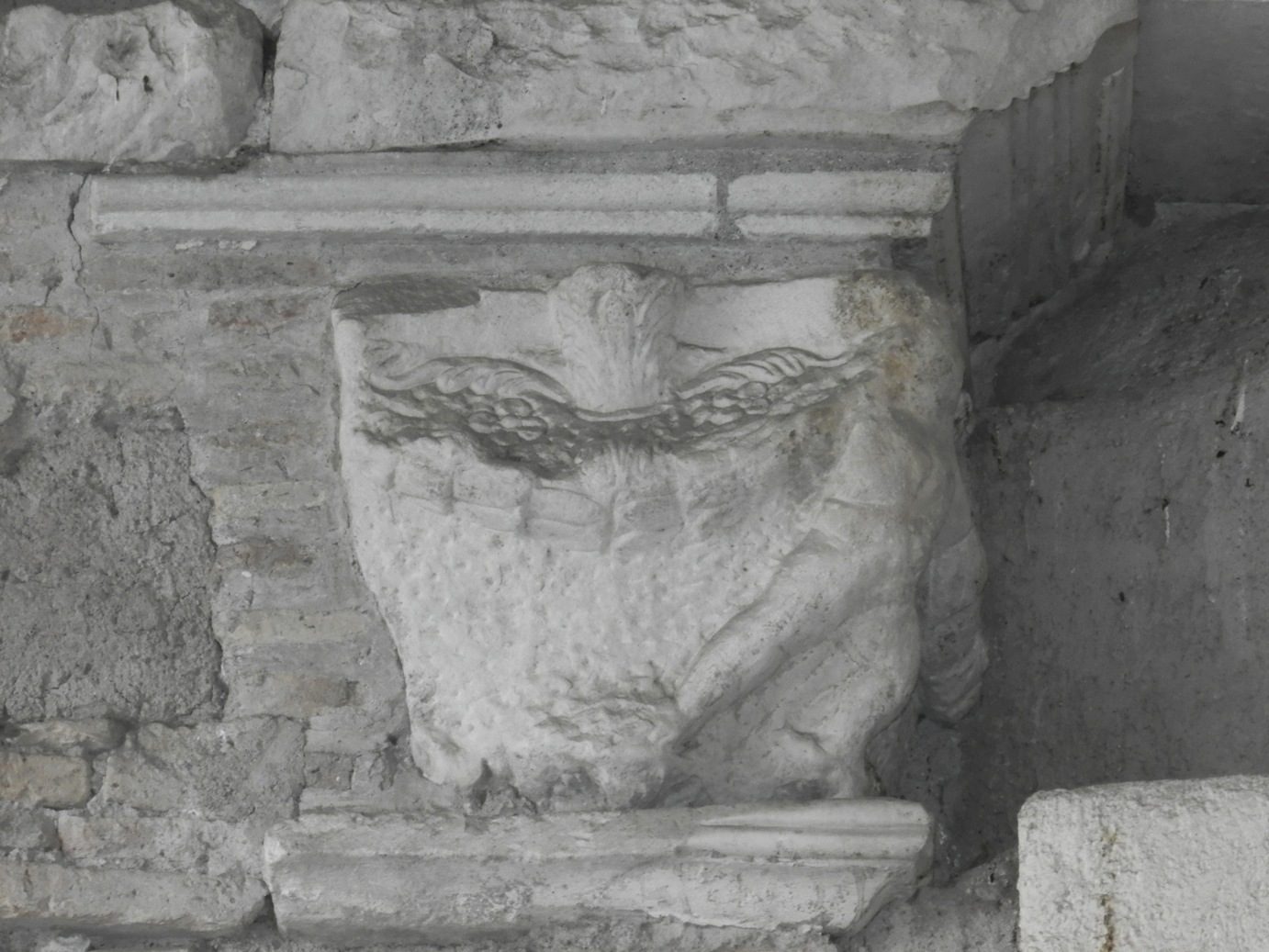San Bartolomeo all'isola_Basilica_11.JPG